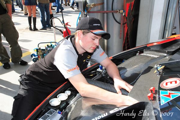 VLN 15-09-2007 01 Boxengasse 79