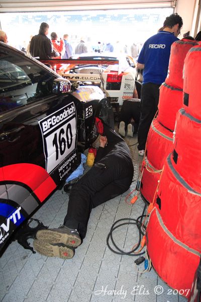 VLN 15-09-2007 01 Boxengasse 82