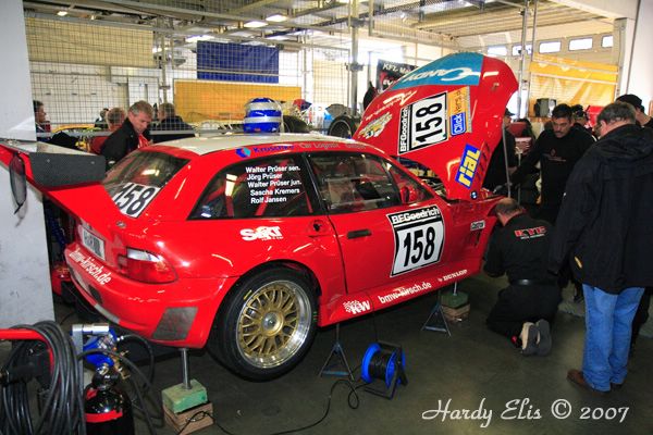 VLN 15-09-2007 01 Boxengasse 83