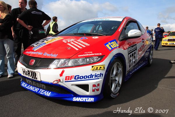 VLN 15-09-2007 01 Boxengasse 97