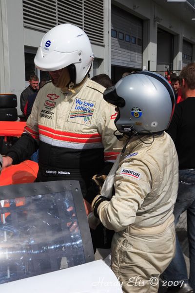 VLN 15-09-2007 03 Rennen Boxengasse 002