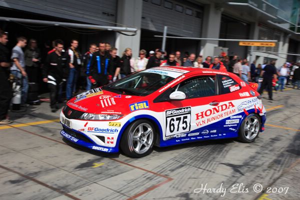 VLN 15-09-2007 03 Rennen Boxengasse 011