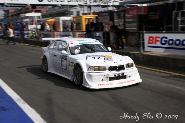 VLN 15-09-2007 03 Rennen Boxengasse 013