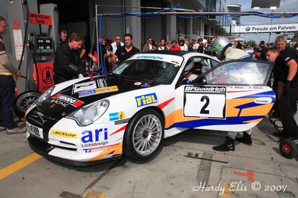 VLN 15-09-2007 03 Rennen Boxengasse 032