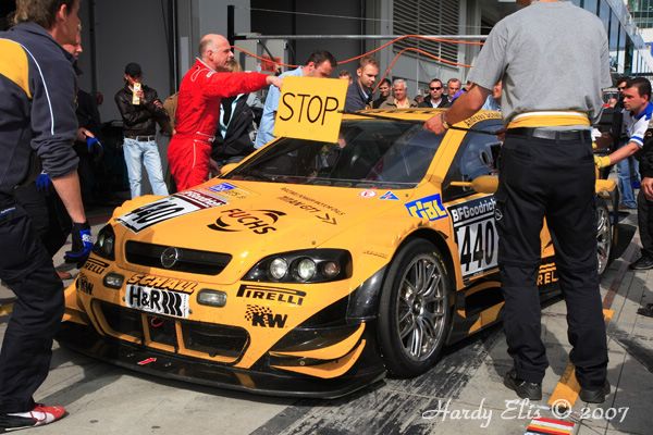 VLN 15-09-2007 03 Rennen Boxengasse 039