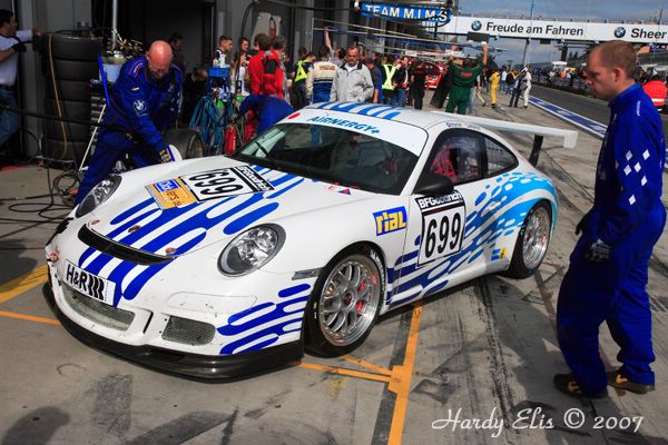 VLN 15-09-2007 03 Rennen Boxengasse 045