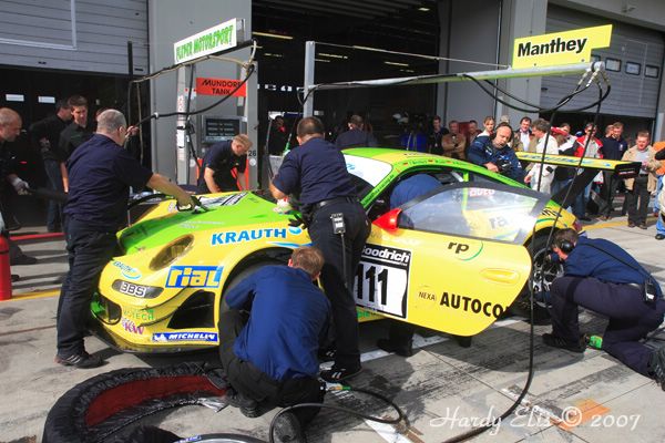 VLN 15-09-2007 03 Rennen Boxengasse 052