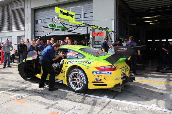 VLN 15-09-2007 03 Rennen Boxengasse 055