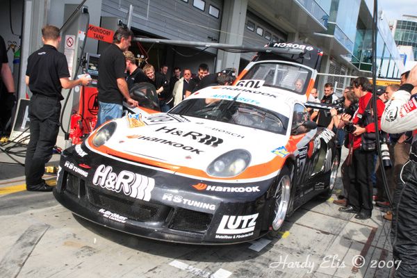 VLN 15-09-2007 03 Rennen Boxengasse 060