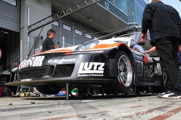 VLN 15-09-2007 03 Rennen Boxengasse 064