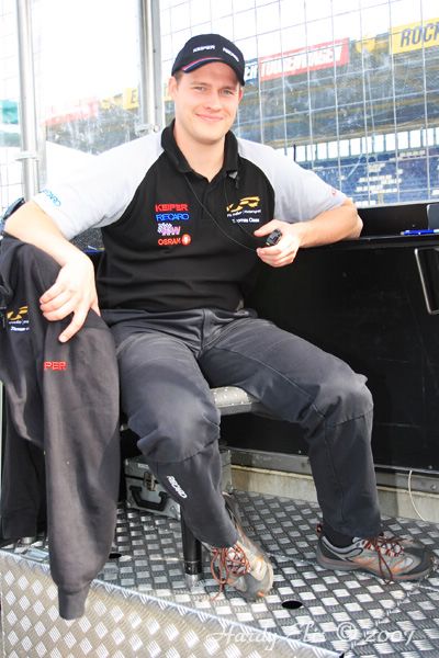 VLN 15-09-2007 03 Rennen Boxengasse 066