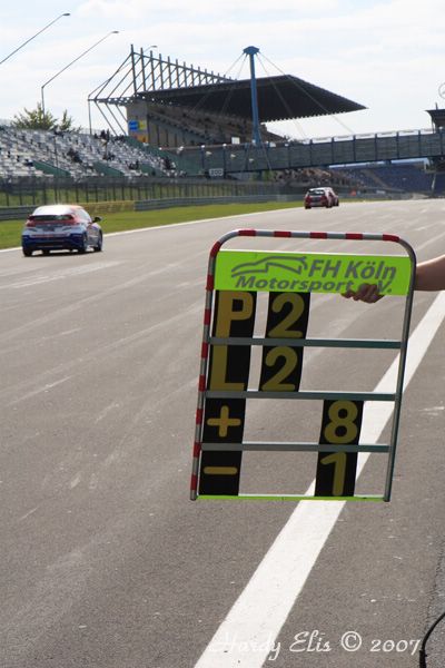 VLN 15-09-2007 03 Rennen Boxengasse 068