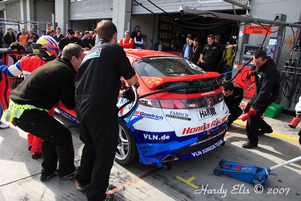 VLN 15-09-2007 03 Rennen Boxengasse 077