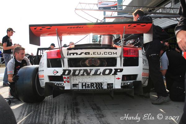 VLN 15-09-2007 03 Rennen Boxengasse 085