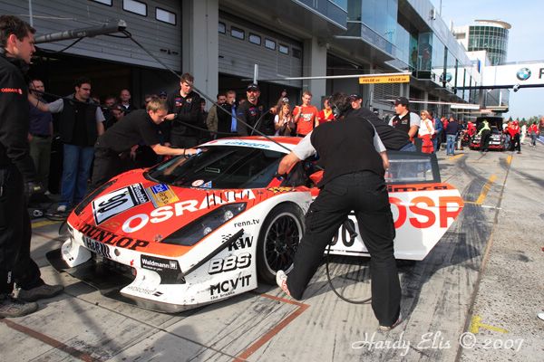 VLN 15-09-2007 03 Rennen Boxengasse 087