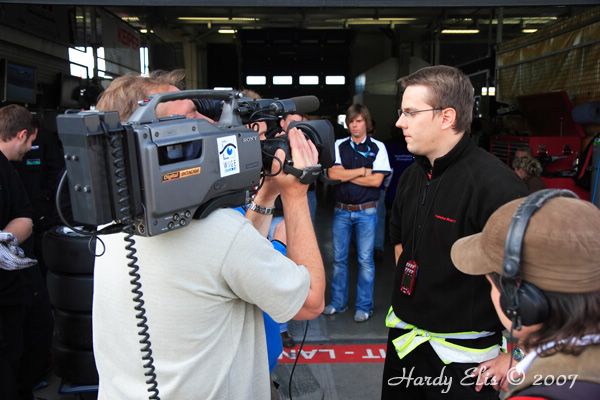 VLN 15-09-2007 03 Rennen Boxengasse 097