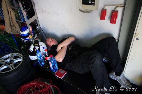 VLN 15-09-2007 03 Rennen Boxengasse 099