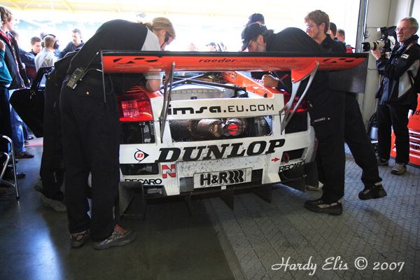 VLN 15-09-2007 03 Rennen Boxengasse 120