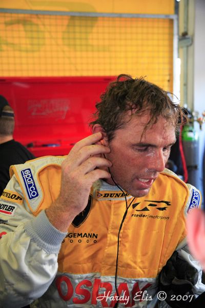 VLN 15-09-2007 03 Rennen Boxengasse 125