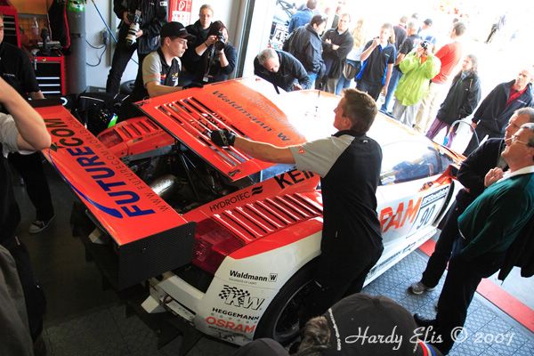 VLN 15-09-2007 03 Rennen Boxengasse 130