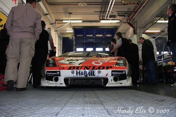 VLN 15-09-2007 03 Rennen Boxengasse 133