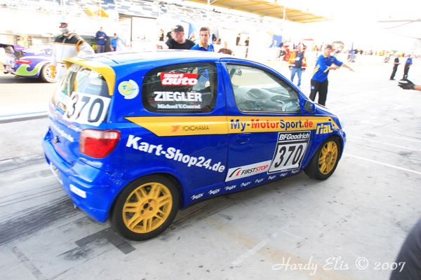 VLN 15-09-2007 03 Rennen Boxengasse 134