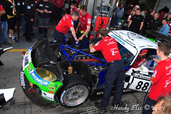 VLN 15-09-2007 03 Rennen Boxengasse 148