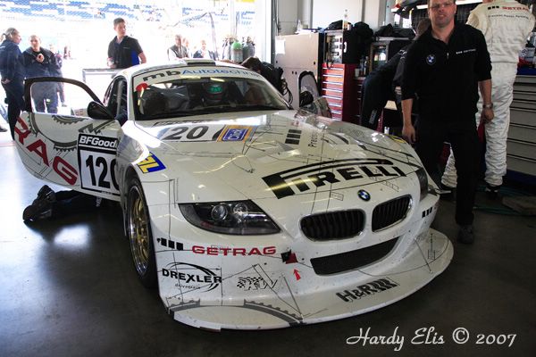 VLN 15-09-2007 03 Rennen Boxengasse 161