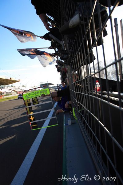 VLN 15-09-2007 03 Rennen Boxengasse 168