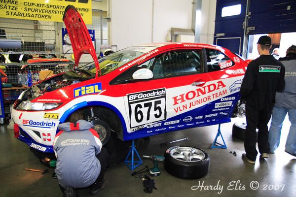 VLN 29-09-2007 02 Fahrerlager 01