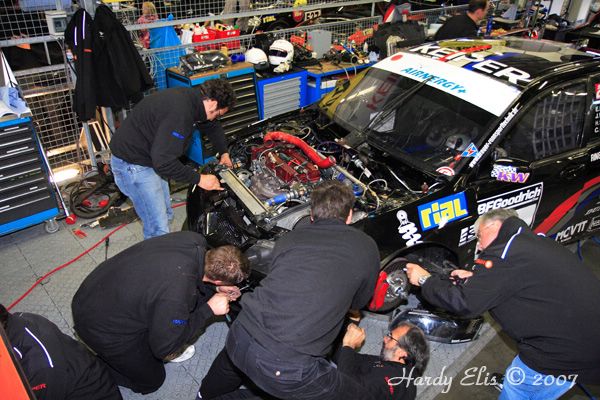 VLN 29-09-2007 02 Fahrerlager 07