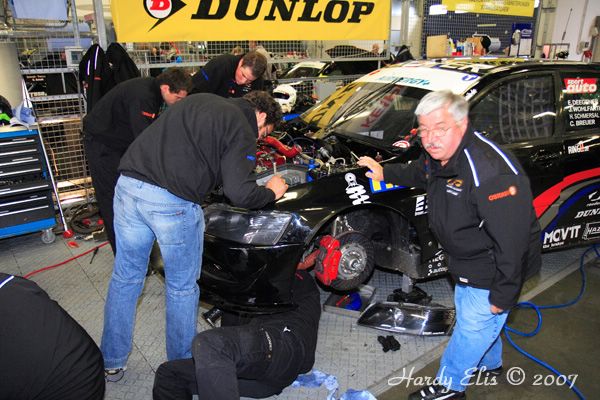 VLN 29-09-2007 02 Fahrerlager 09