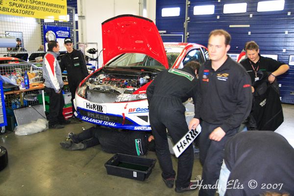 VLN 29-09-2007 02 Fahrerlager 17