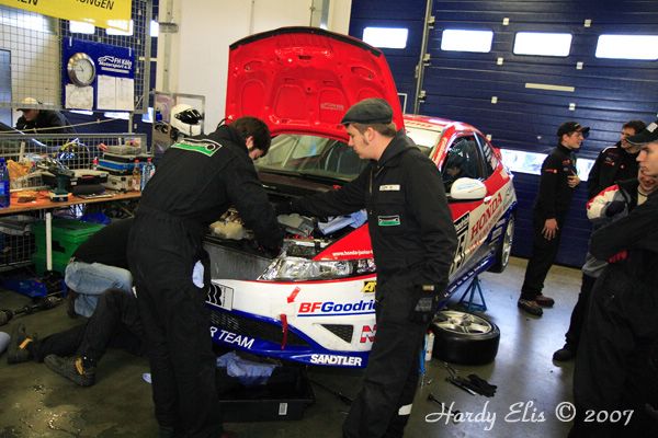 VLN 29-09-2007 02 Fahrerlager 25