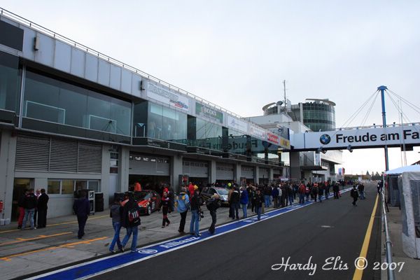 VLN 29-09-2007 02 Fahrerlager 32