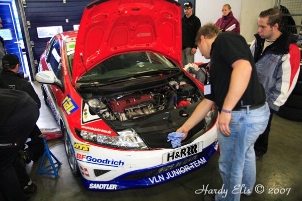 VLN 29-09-2007 02 Fahrerlager 40