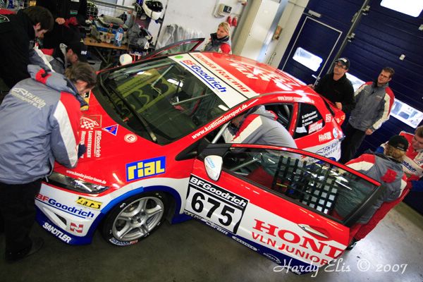 VLN 29-09-2007 02 Fahrerlager 42