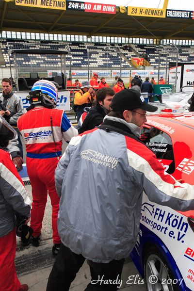 VLN 29-09-2007 02 Fahrerlager 43