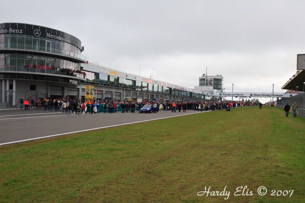 VLN 29-09-2007 03 Startaufstellung+START 09