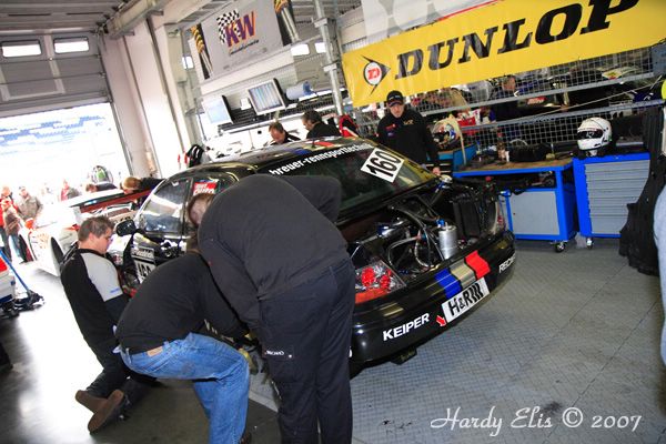 VLN 13-10-2007 02 Boxengasse 02