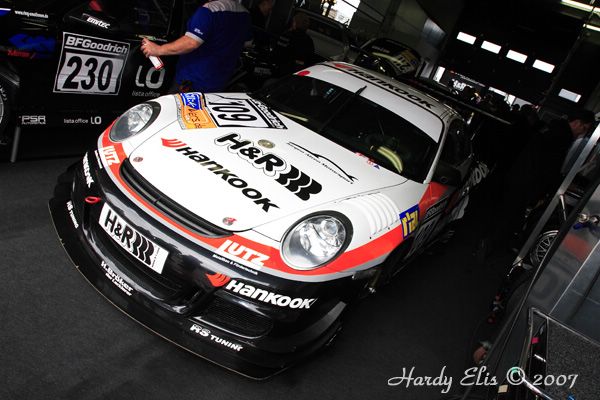 VLN 13-10-2007 02 Boxengasse 18