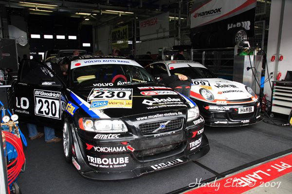 VLN 13-10-2007 02 Boxengasse 19