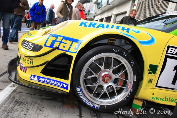 VLN 13-10-2007 02 Boxengasse 28