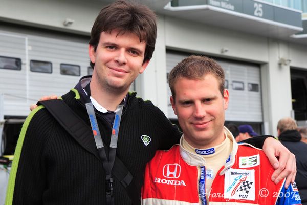 VLN 13-10-2007 02 Boxengasse 33