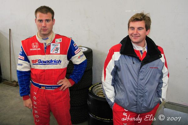 VLN 13-10-2007 02 Boxengasse 41