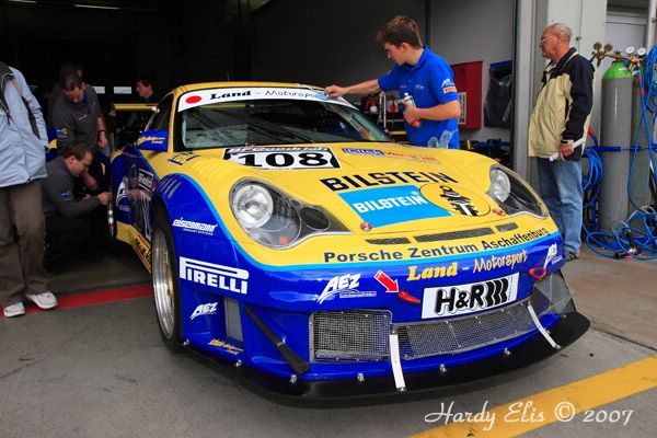 VLN 13-10-2007 02 Boxengasse 47