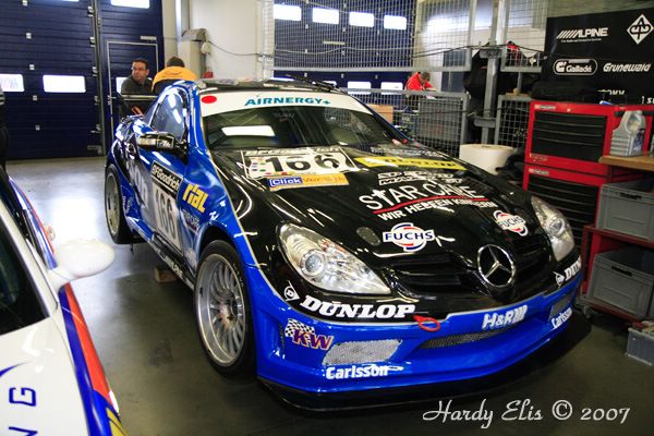 VLN 13-10-2007 02 Boxengasse 56