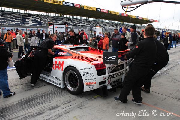 VLN 13-10-2007 02 Boxengasse 62