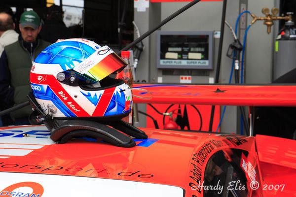 VLN 13-10-2007 02 Boxengasse 70