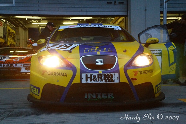 VLN 27-10-2007 01 Training Fahrerlager 009